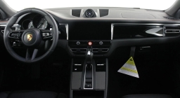 Porsche Macan T AWD 2026