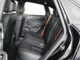 Porsche Macan T AWD 2026