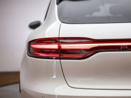 Porsche Macan T AWD 2026