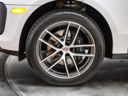 Porsche Macan T AWD 2026