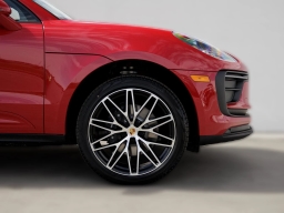 Porsche Macan T AWD 2025