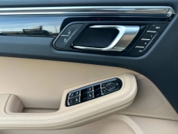 Porsche Macan T AWD 2026