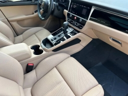 Porsche Macan T AWD 2026