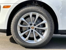 Porsche Macan T AWD 2026