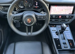 Porsche Macan T AWD 2026