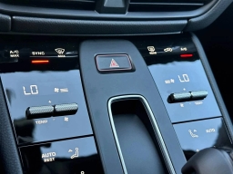 Porsche Macan T AWD 2026