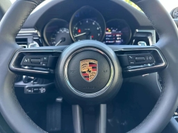 Porsche Macan T AWD 2026