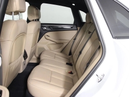 Porsche Macan T AWD 2026