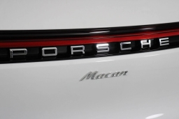 Porsche Macan T AWD 2026