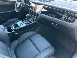 Porsche Macan T AWD 2026