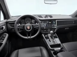 Porsche Macan Base AWD 2026