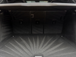 Porsche Macan Base AWD 2026