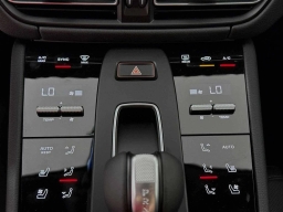 Porsche Macan T AWD 2026