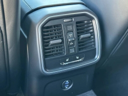 Porsche Macan T AWD 2026