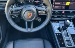 Porsche Macan T AWD 2026