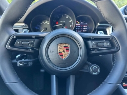 Porsche Macan T AWD 2026