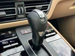 Porsche Macan T AWD 2026