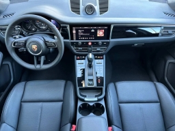 Porsche Macan T AWD 2026