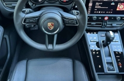 Porsche Macan T AWD 2026