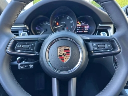 Porsche Macan T AWD 2026