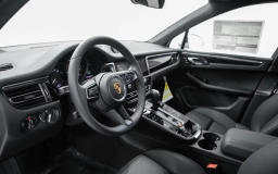 Porsche Macan T AWD 2026