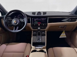 Porsche Macan T AWD 2025