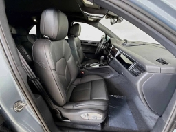 Porsche Macan T AWD 2026