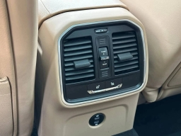 Porsche Macan T AWD 2026