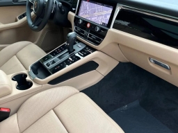 Porsche Macan T AWD 2026