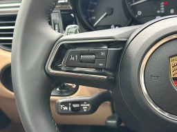 Porsche Macan T AWD 2026