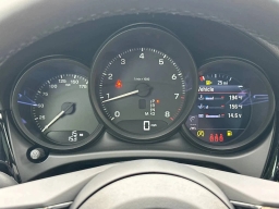 Porsche Macan T AWD 2026