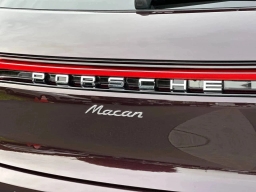 Porsche Macan T AWD 2026