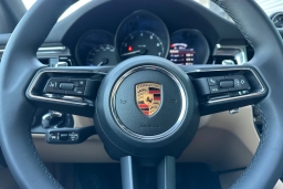 Porsche Macan Base AWD 2026