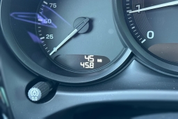 Porsche Macan Base AWD 2026