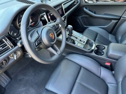 Porsche Macan T AWD 2026