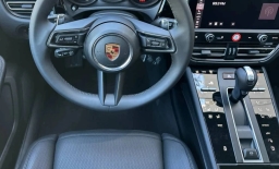 Porsche Macan T AWD 2026