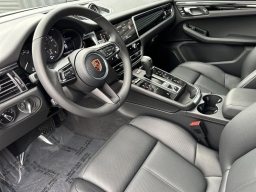 Porsche Macan T AWD 2026