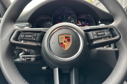 Porsche Macan T AWD 2026