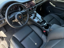 Porsche Macan T AWD 2026