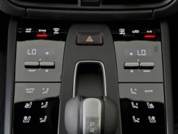 Porsche Macan T AWD 2026