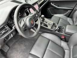 Porsche Macan T AWD 2026