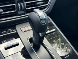 Porsche Macan T AWD 2026