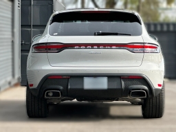 Porsche Macan Base AWD 2026