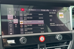 Porsche Macan Base AWD 2026