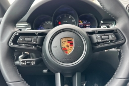 Porsche Macan Base AWD 2026