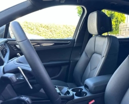 Porsche Macan T AWD 2026