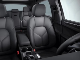 Porsche Macan Base AWD 2026