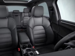 Porsche Macan T AWD 2026