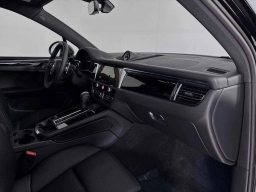 Porsche Macan T AWD 2026