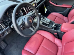 Porsche Macan T AWD 2026